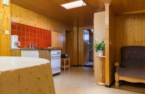 Saas Almagell Apartment | Cosy apartment for 4 people with WIFI, TV and balcony