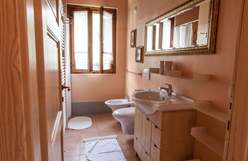 Fossombrone Other | Cosy apartment for 4 guests with WIFI, A/C, pool, TV, pets allowed and parking
