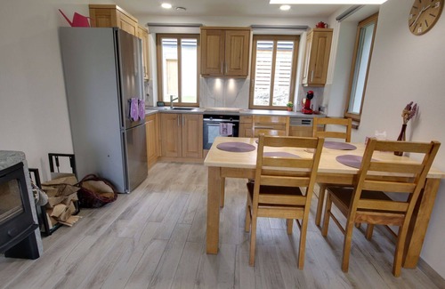 Tanvald Apartment | Cosy apartment for 12 guests with WIFI, TV and terrace