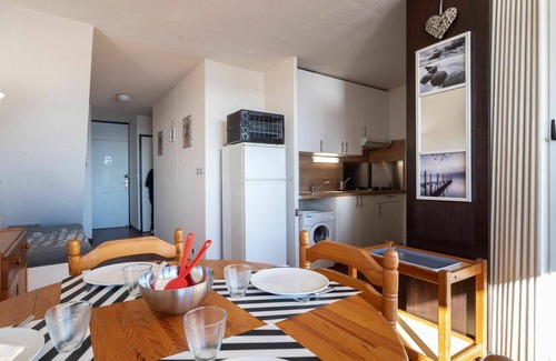 Saint-Hippolyte Apartment | Cosy apartment for 4 guests with pool, WIFI, TV, terrace and parking