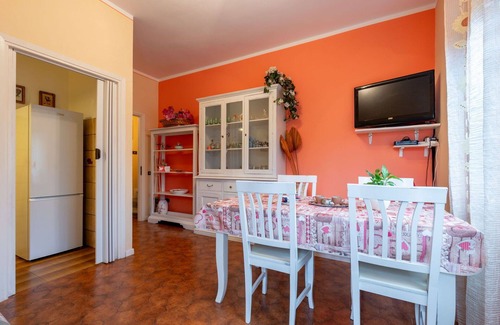 Bracchio Apartment | Cosy apartment for 2 people with WIFI, TV, patio, pets allowed and parking