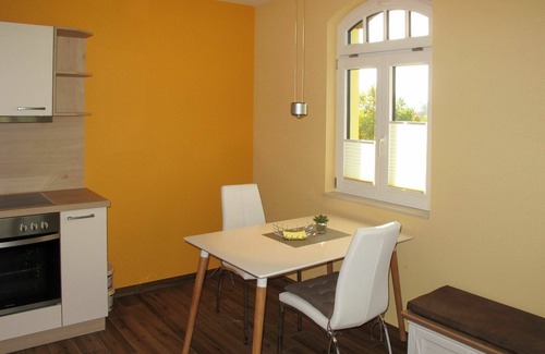 Splietsdorf Apartment | Cosy apartment for 3 guests with WIFI, TV, balcony, pets allowed and parking