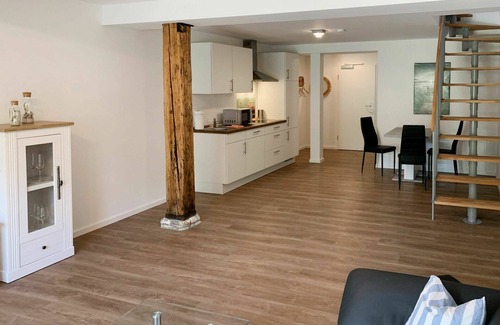 Eversmeer Apartment | Cosy apartment for 3 people with WIFI, TV, terrace, pets allowed and parking