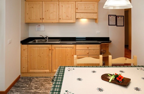 Raveo Apartment | Cosy apartment for 3 people with WIFI, TV, patio and pets allowed