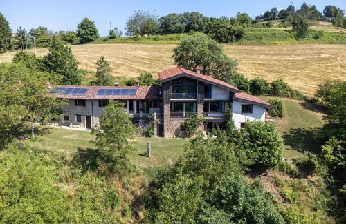 Murazzano Apartment | Cosy apartment for 4 guests with WIFI, terrace, pets allowed and panoramic view