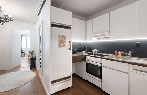 Davos-Dorf Apartment | Cosy apartment for 4 guests with WIFI, TV, balcony and pets allowed