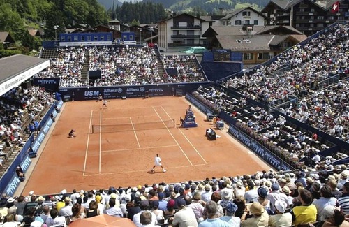 Gstaad Apartment | Cosy apartment for 4 guests with WIFI, TV and balcony