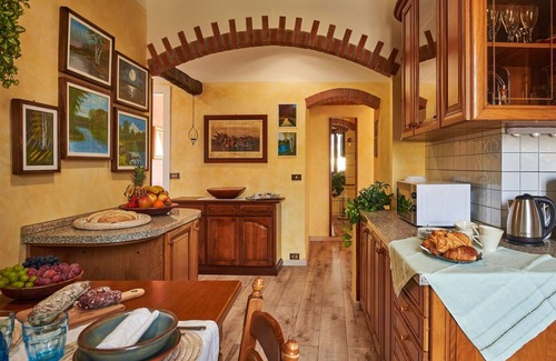 Morosolo Apartment | Cosy apartment for 4 guests with WIFI, TV, balcony and parking
