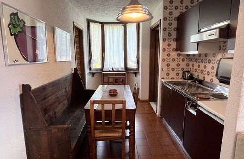 Sant'Antonio di Mavignola Apartment | Cosy apartment for 4 people with WIFI, TV, balcony and pets allowed