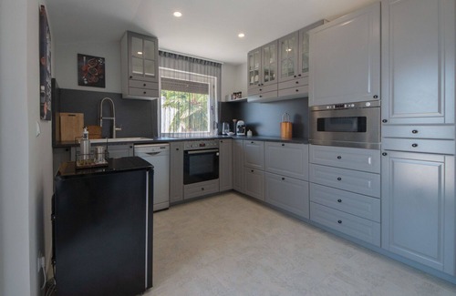 Tulisevica Apartment | Cosy apartment for 4 people with pool, A/C, WIFI, TV, terrace and pets allowed