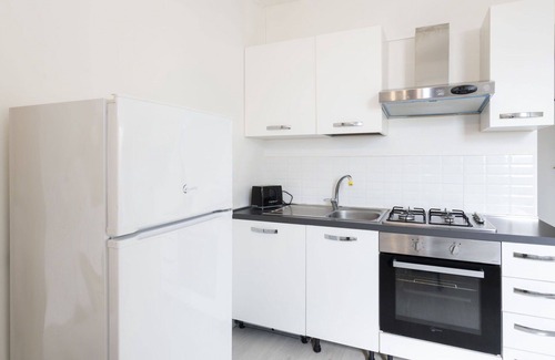 Meina Apartment | Cosy apartment for 4 people with A/C, pool and TV