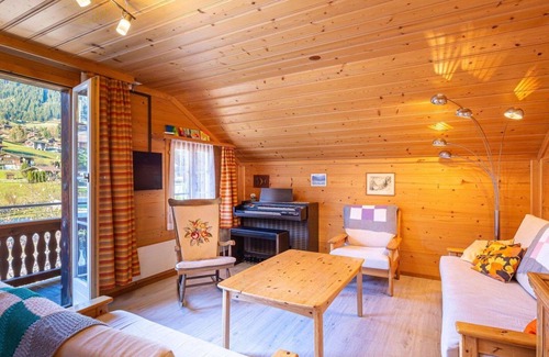 Lenk Apartment | Cosy apartment for 4 people with WIFI and balcony