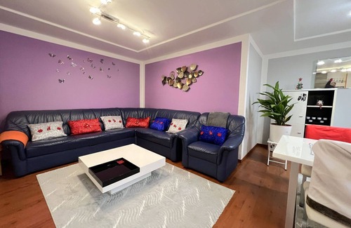 Gloggnitz Apartment | Cosy apartment for 5 people with WIFI, TV and patio