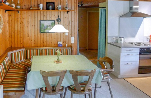 Ruschein Apartment | Cosy apartment for 5 guests with WIFI, TV, terrace and parking