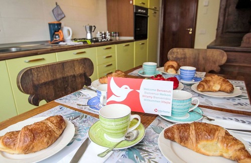 Pallanza Apartment | Cosy apartment for 5 people with WIFI, TV, balcony and parking
