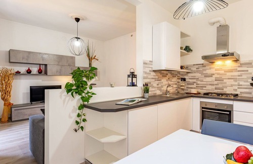 Vendrogno Apartment | Cosy apartment for 5 people with A/C, WIFI, balcony and parking
