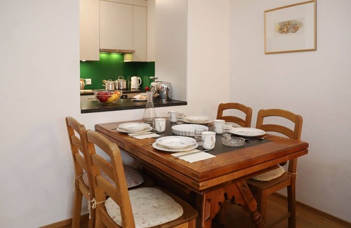 Falera Apartment | Cosy apartment for 5 people with WIFI, pool, TV, balcony and panoramic view
