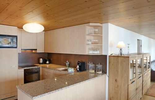 Murren Apartment | Cosy apartment for 5 people with WIFI, TV and balcony