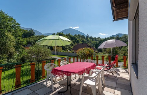 Gallizien Apartment | Cosy apartment for 6 guests with WIFI, TV, patio, pets allowed, panoramic view and parking