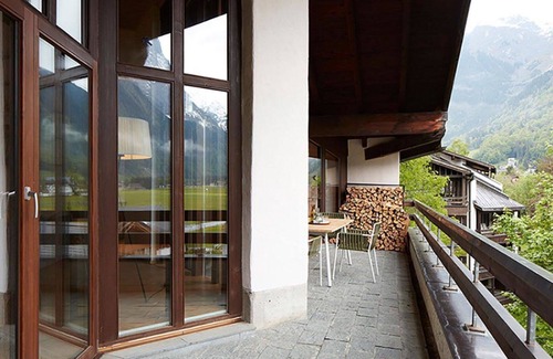 Engelberg Apartment | Cosy apartment for 6 people with pool, WIFI, TV and balcony