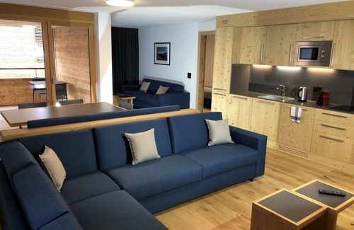 Acletta Apartment | Cosy apartment for 6 guests with pool, hot tub, WIFI, TV, balcony, panoramic view and parking