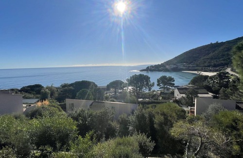 Conca Apartment | Cosy apartment for 6 guests with WIFI, pool, A/C, terrace, pets allowed, panoramic view and park.