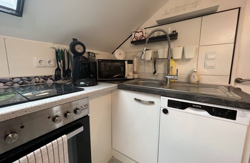 Drassmarkt Apartment | Cosy apartment for 6 guests with WIFI, TV, patio and pets allowed