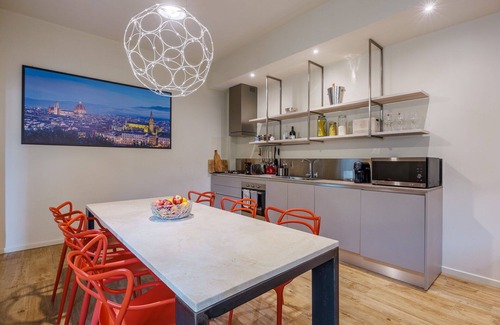 Santissima Annunziata Apartment | Cosy apartment for 6 people with A/C, WIFI and TV