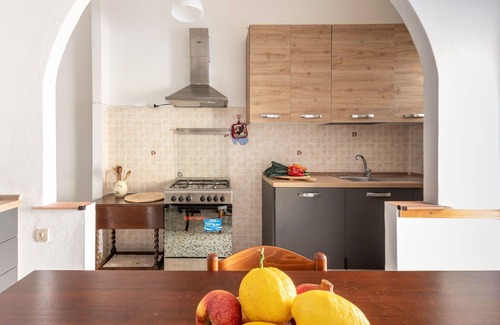 Follonica Apartment | Cosy apartment for 6 guests with WIFI, TV and patio