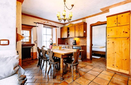 Coredo Apartment | Cosy apartment for 6 people with WIFI, TV, terrace, pets allowed and parking