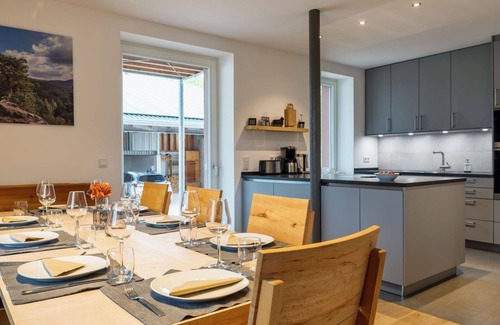 Fischbach bei Dahn Apartment | Cosy apartment for 8 guests with WIFI, TV and terrace