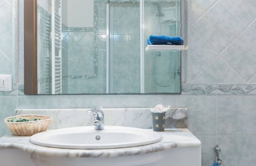 Telti Apartment | Cosy apartment for 8 people with A/C, WIFI, pool, TV, patio, pets allowed and parking
