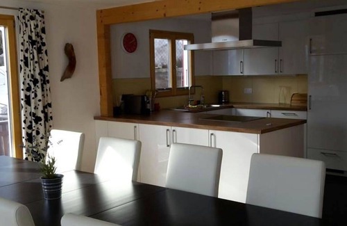 Bettmeralp Apartment | Cosy apartment for 10 people with WIFI and balcony