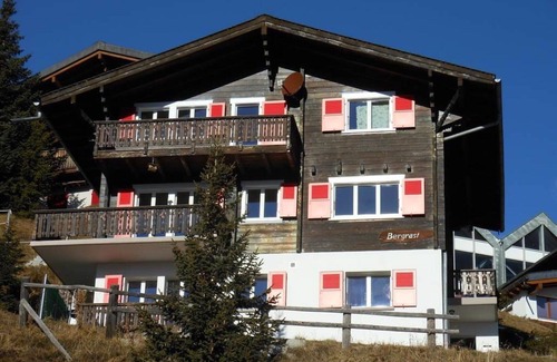 Bettmeralp Apartment | Cosy apartment for 10 people with WIFI and balcony