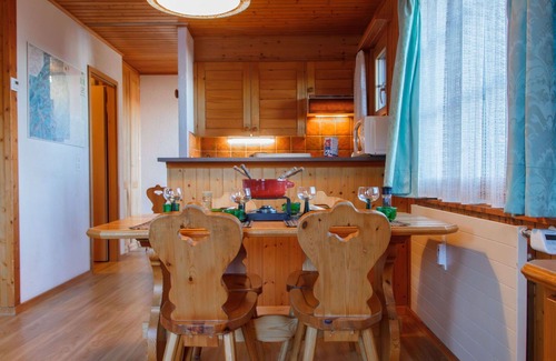 Champoussin Apartment | Cosy apartment for 4 guests with WIFI, balcony and panoramic view