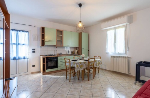Gazzelli Apartment | Cosy apartment for 12 people with WIFI, pool, balcony, pets allowed, panoramic view and parking