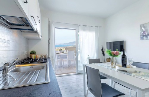 La Muddizza Apartment | Cosy apartment for 5 people with A/C, TV, terrace, pets allowed and parking