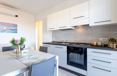 La Muddizza Apartment | Cosy apartment for 5 people with A/C, TV, terrace, pets allowed and parking
