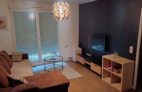 Aulnay-sous-Bois Apartment | Cosy apartment 10 min from CDG airport/exhibition center