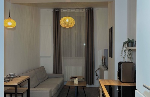 Tarare Apartment | Cosy apartment