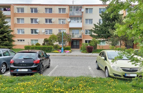 Poprad Apartment | Cosy apartment, free parking, hudge kids playground, peaceful area. Welcome;).