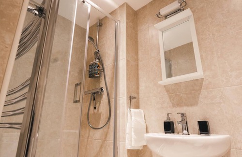Lillington Apartment | Cosy Apartment in the Heart of Leamington Spa