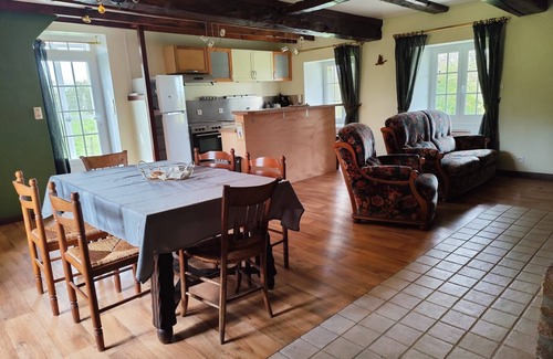 Boisyvon Cottage | Cosy apartment in a 17th-century farmhouse lost in nature
