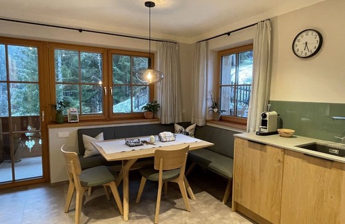 Auffach Villa | Cosy apartment in villa for 4 people with WIFI, TV, patio and parking