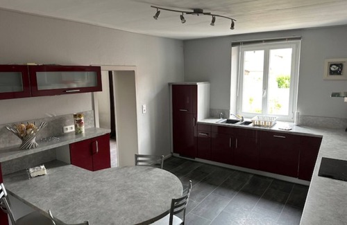 Lorquin Apartment | Cosy apartment in Lorquin (3 separate bedrooms)