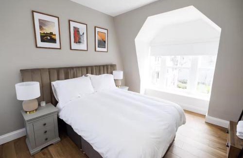 Dunfermline Apartment | Cosy Apartment in the Heritage Quarter - Sleeps 2