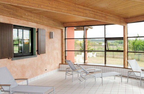 Pont-de-l'Isere House | Cosy apartment in villa for 6 people with WIFI, pool, A/C, TV, terrace and pets allowed