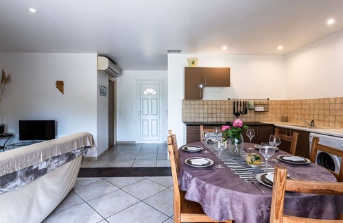 Prunelli-di-Fiumorbo Villa | Cosy apartment in villa for 7 people with pool, WIFI, A/C, TV and terrace