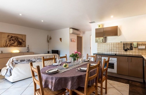 Prunelli-di-Fiumorbo Villa | Cosy apartment in villa for 7 people with pool, WIFI, A/C, TV and terrace