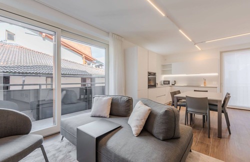 Pinzolo Villa | Cosy apartment in villa for 6 people with WIFI, TV, balcony and parking
